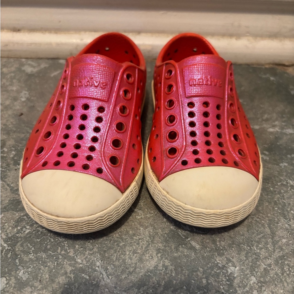 Native Kids Shoes - Hot Pink and White